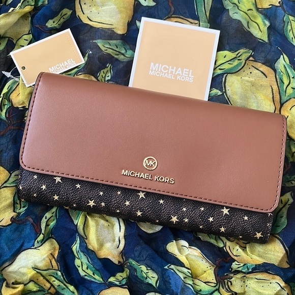 Brand New Michael Kors Brown Luggage w/ Stars Snap Close Large Organizer Wallet - Picture 1 of 16
